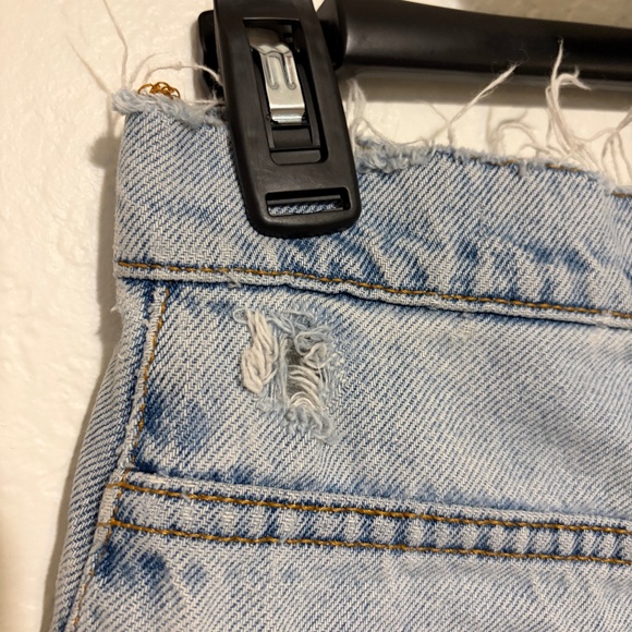 Rare Vintage Distressed Levis Shorts - Picture 6 of 7